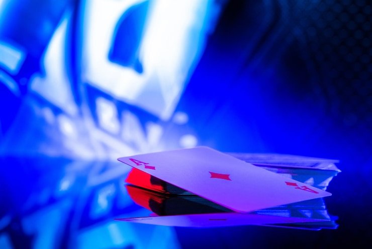 Roll20 VIP player enjoying exclusive casino-style experience on mobile